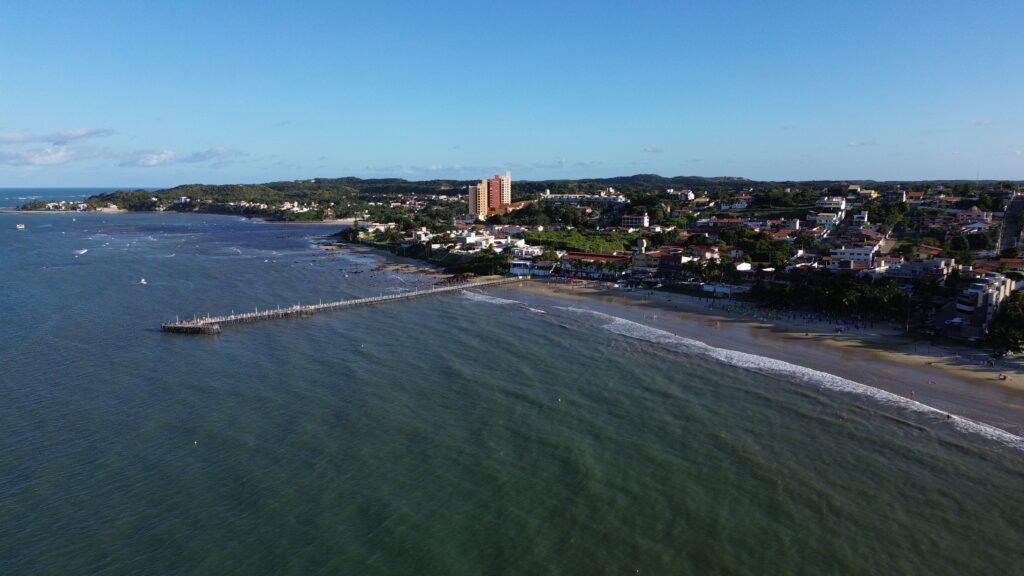 Vista De Cima Da Praia De Pirangi No Rn